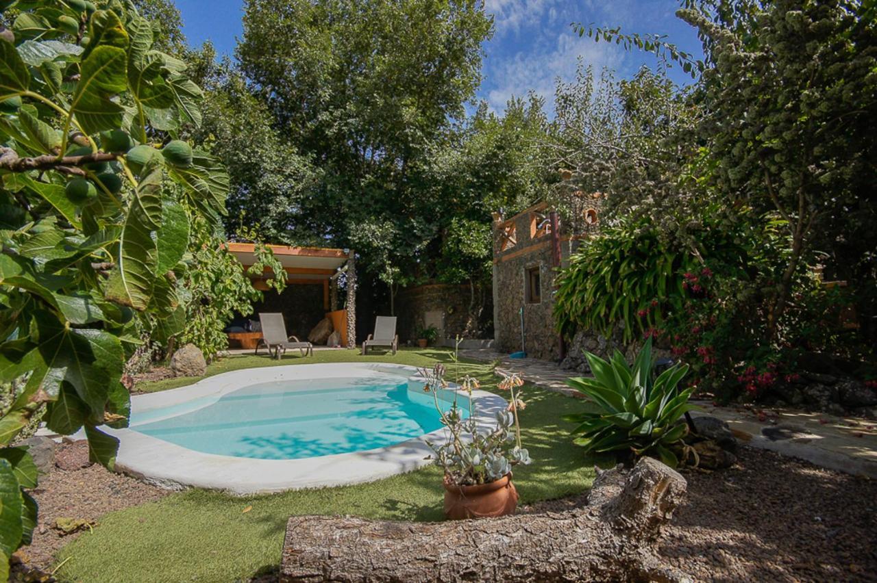 Villa Los Matos Pool And Garden Valleseco Exteriör bild